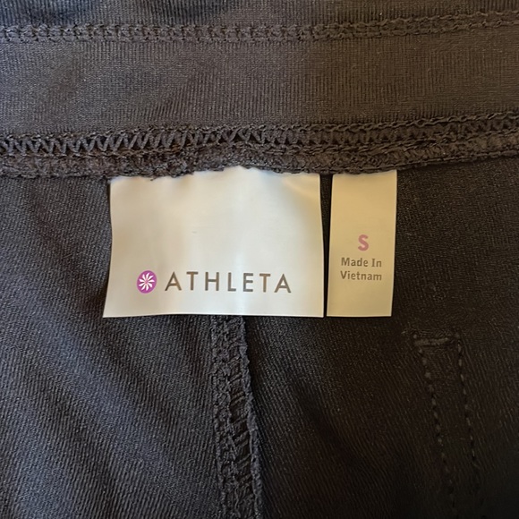 Athleta Black Womens shorts 7” inseam small - Picture 3 of 5